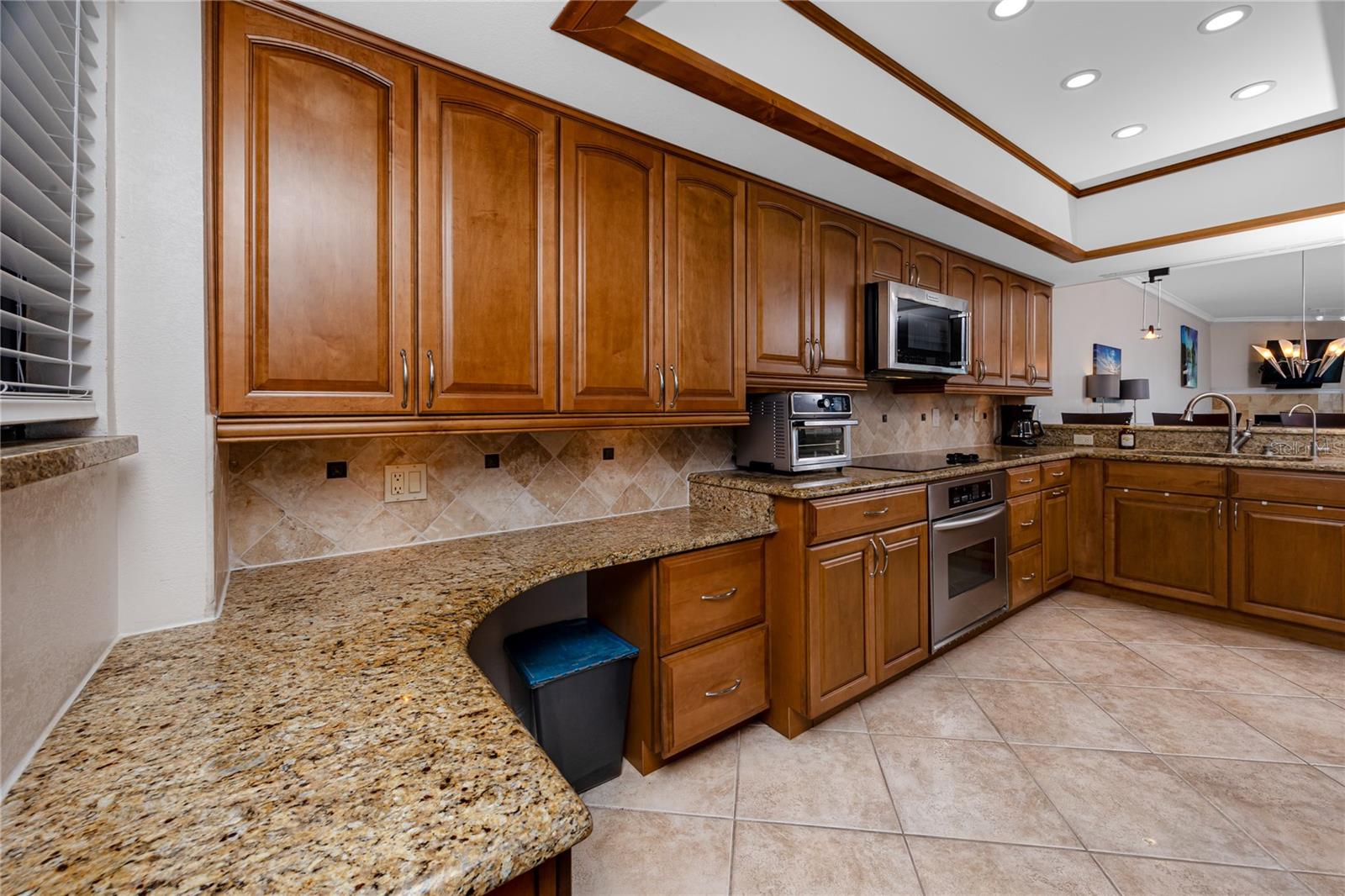 ANCHOR COVE 1 CONDO - Residential