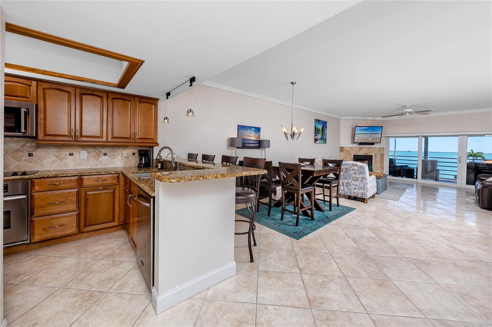 363 PINELLAS BAYWAY S 48