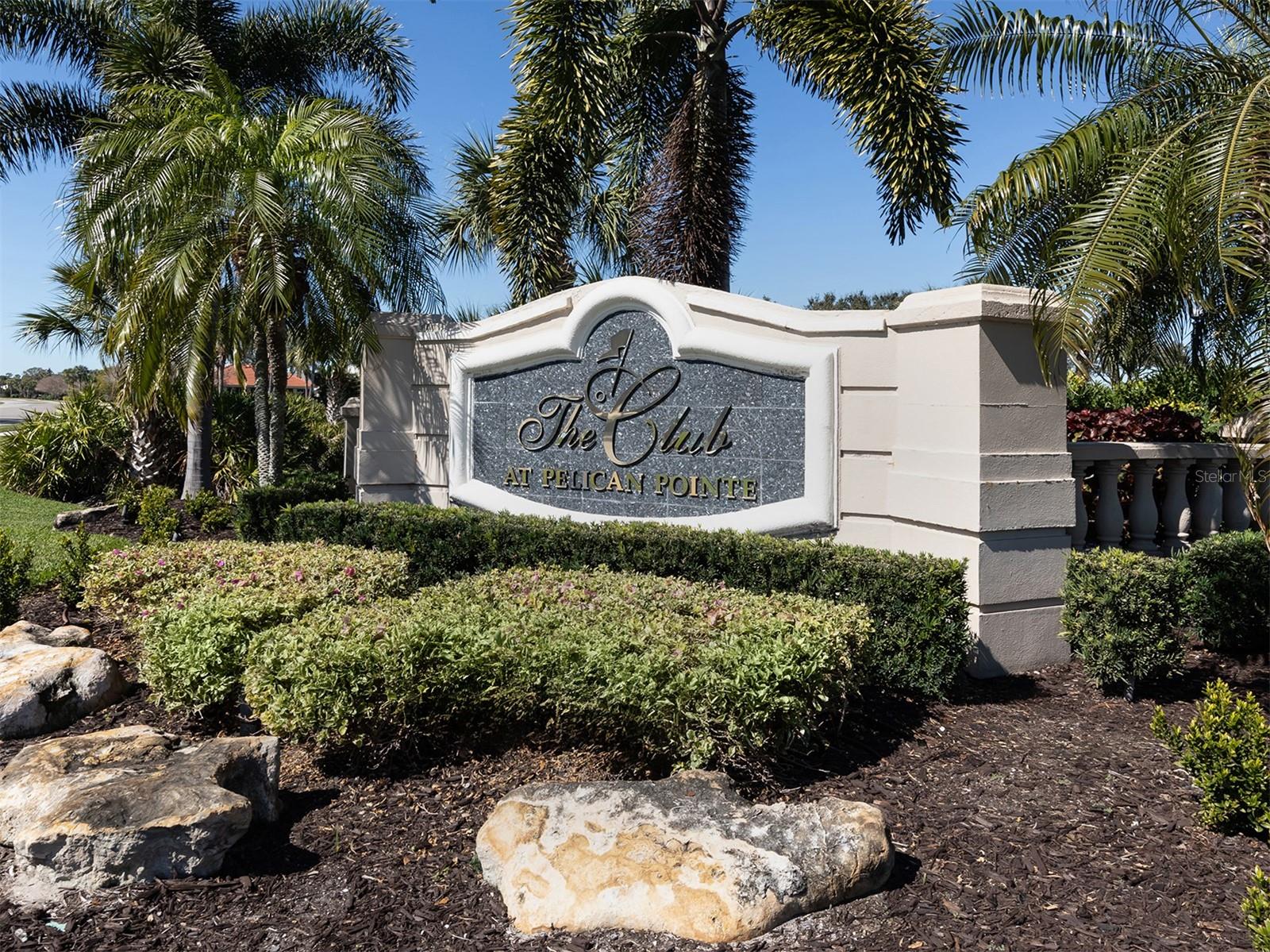 PELICAN POINTE GOLF & COUNTRY CLUB - Residential