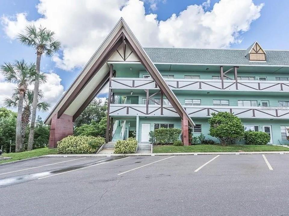 Welcome to carefree Florida living in the highly sought-after 55+ golf community of On Top of the World in Clearwater. This beautifully updated, light-filled, ground-floor, end unit offers 2 spacious bedrooms, 2 full bathrooms, a living room/dining room combo, separate family room, and 1,100 heated square feet of well-designed living space. Enjoy the convenience of laminate and ceramic tile flooring throughout, along with a main bathroom featuring a walk-in shower for easy accessibility. The second bath includes a traditional tub with a handrail for added support. The primary bedroom features dual closets, providing ample storage, while the private rear patio offers a tranquil space to relax, overlooking a semi-private backyard setting with no rear neighbors. Assigned parking is located just outside for added ease.
Residents of On Top of the World enjoy access to a vibrant lifestyle complete with two private golf courses, a 9 and 18-hole golf course for golfers at all skill levels and golf tournaments and events, tennis, pickleball, and shuffleboard courts, a fully-equipped gym and fitness center, two swimming pools, social clubs and groups, arts and crafts, game rooms with billiards and cards, classes, an on-site library, and an ongoing calendar of events. A community shuttle service is offered for local errands and social activities. All this, nestled within beautifully landscaped grounds and garden areas, and just minutes from world-renowned Gulf beaches, shopping, dining, and cultural attractions.
Whether you're looking for a seasonal escape or a full-time residence, this beautifully maintained condo offers comfort, convenience, and community in one of Clearwater's most active retirement destinations. Room sizes are approximate. Association approval is required. Some photos have been virtually staged.