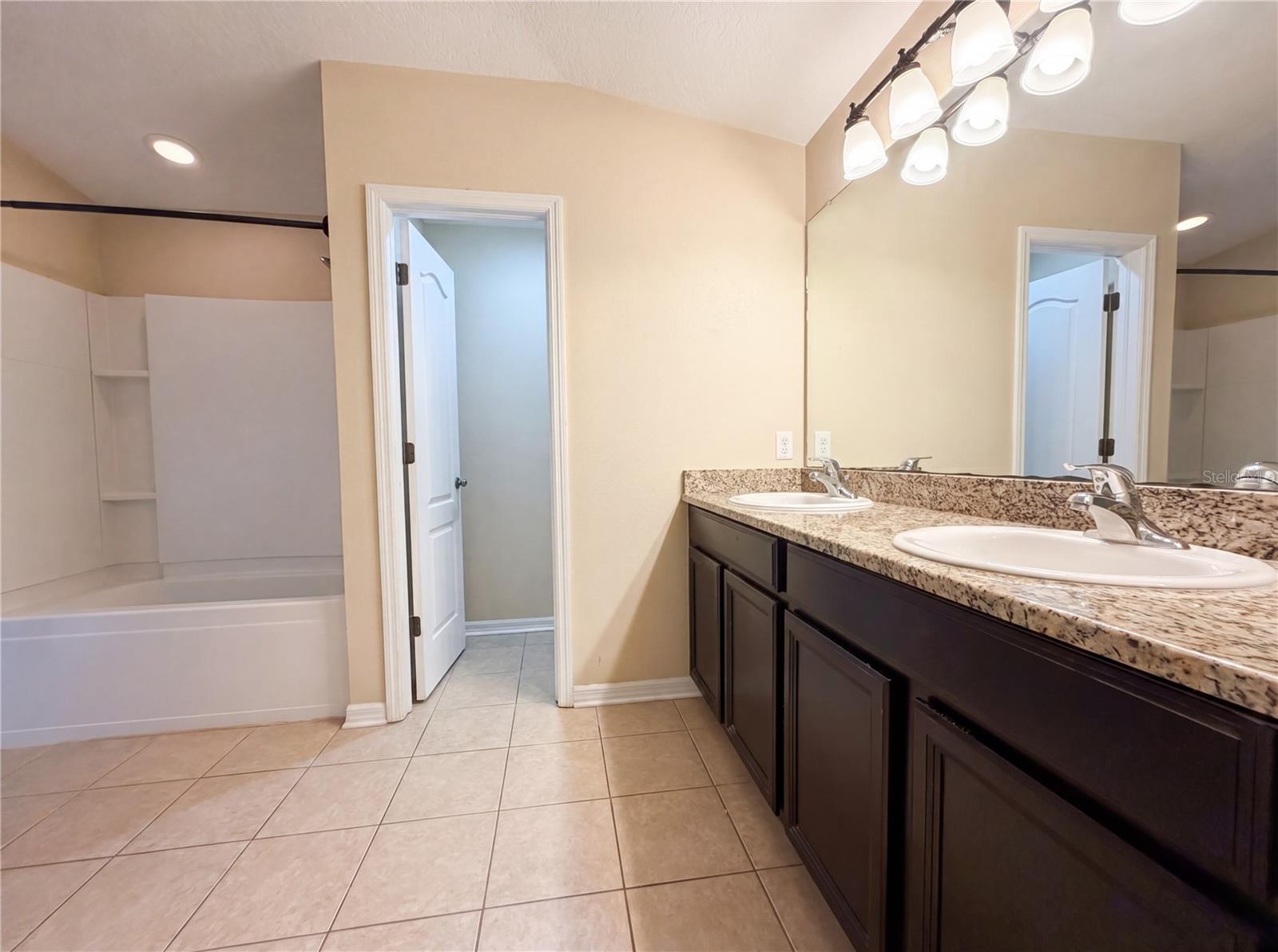 LONE STAR RANCH - Residential