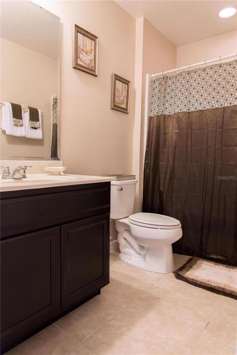 TRAFALGAR VLG PH 3 - Residential Lease