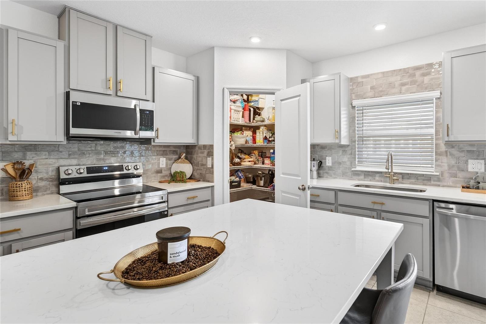 MIRADA PRCL 7 - Residential Lease