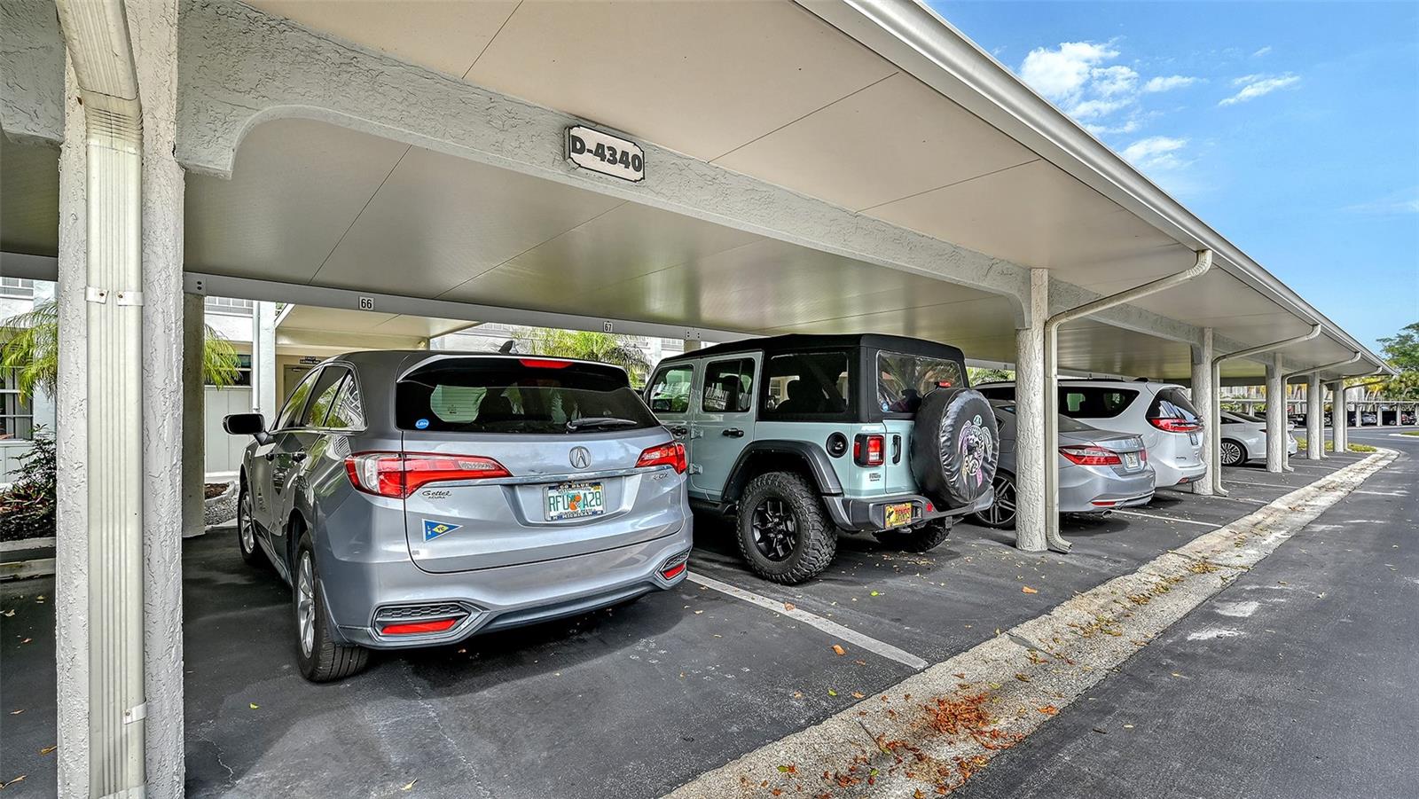 LONGBOAT HARBOUR - Residential