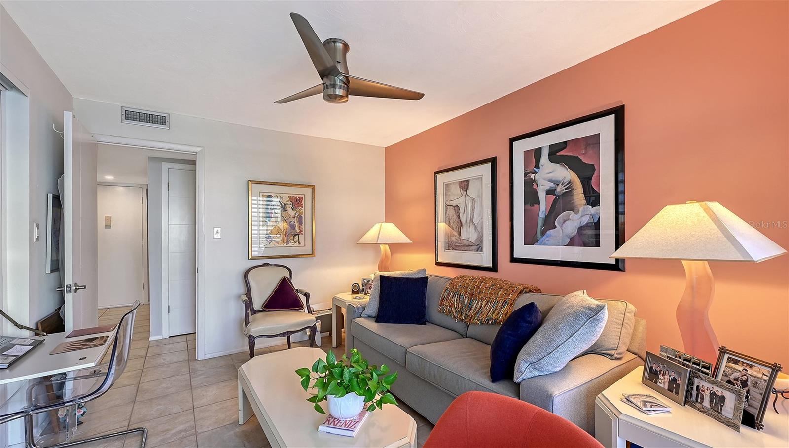 LONGBOAT HARBOUR - Residential