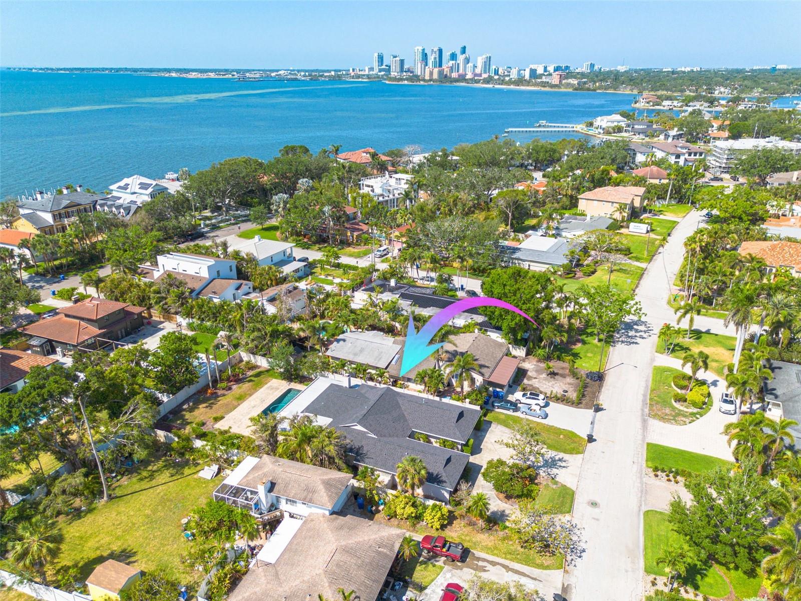219 MIRAMAR BOULEVARD NE