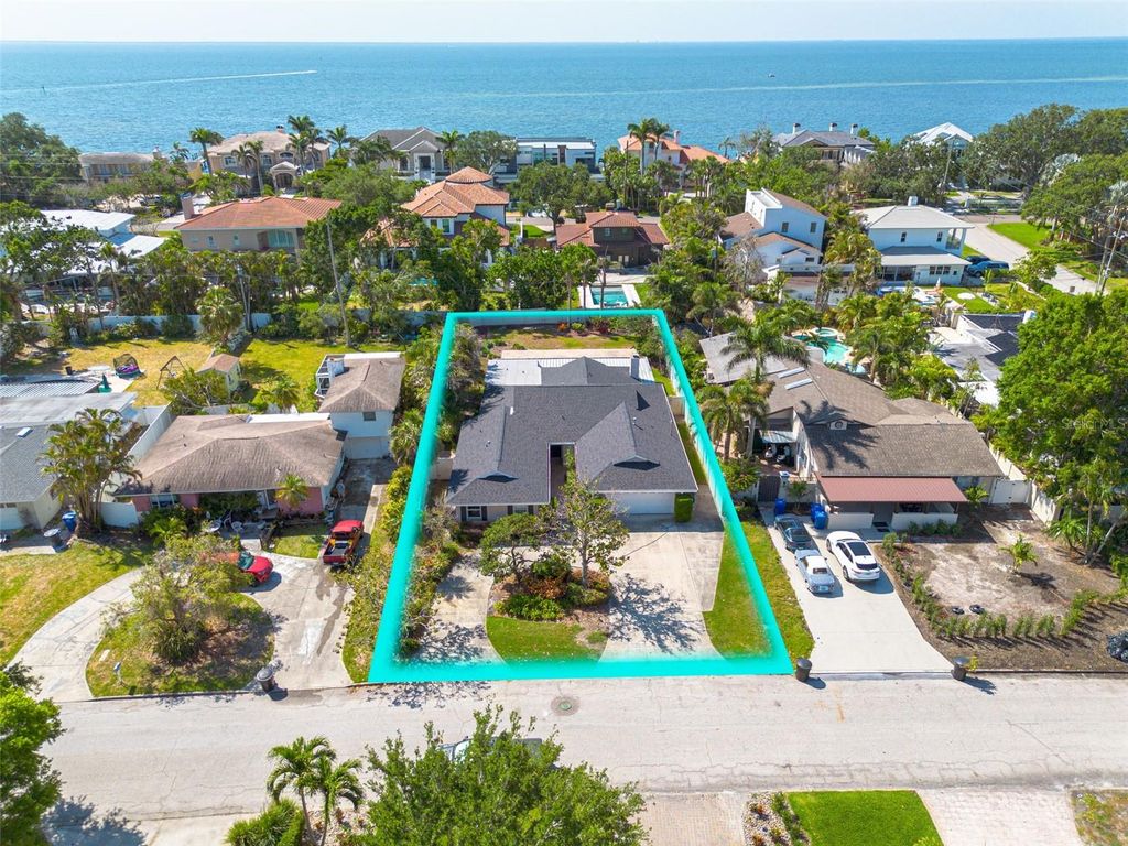 Photo of 219 Miramar Boulevard NE, St Petersburg, FL 33704 (MLS # TB8380231)