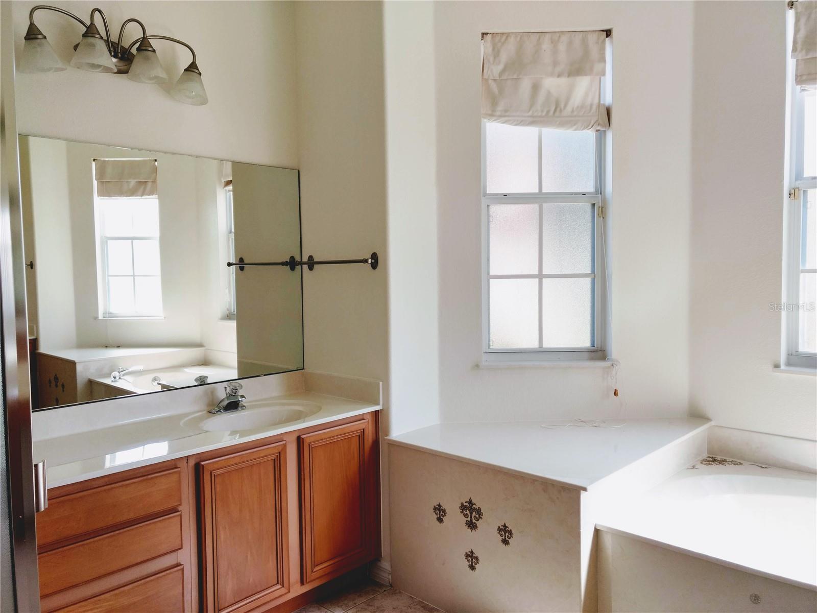 WATERFORD CHASE VILLAGE TR F - Residential Lease