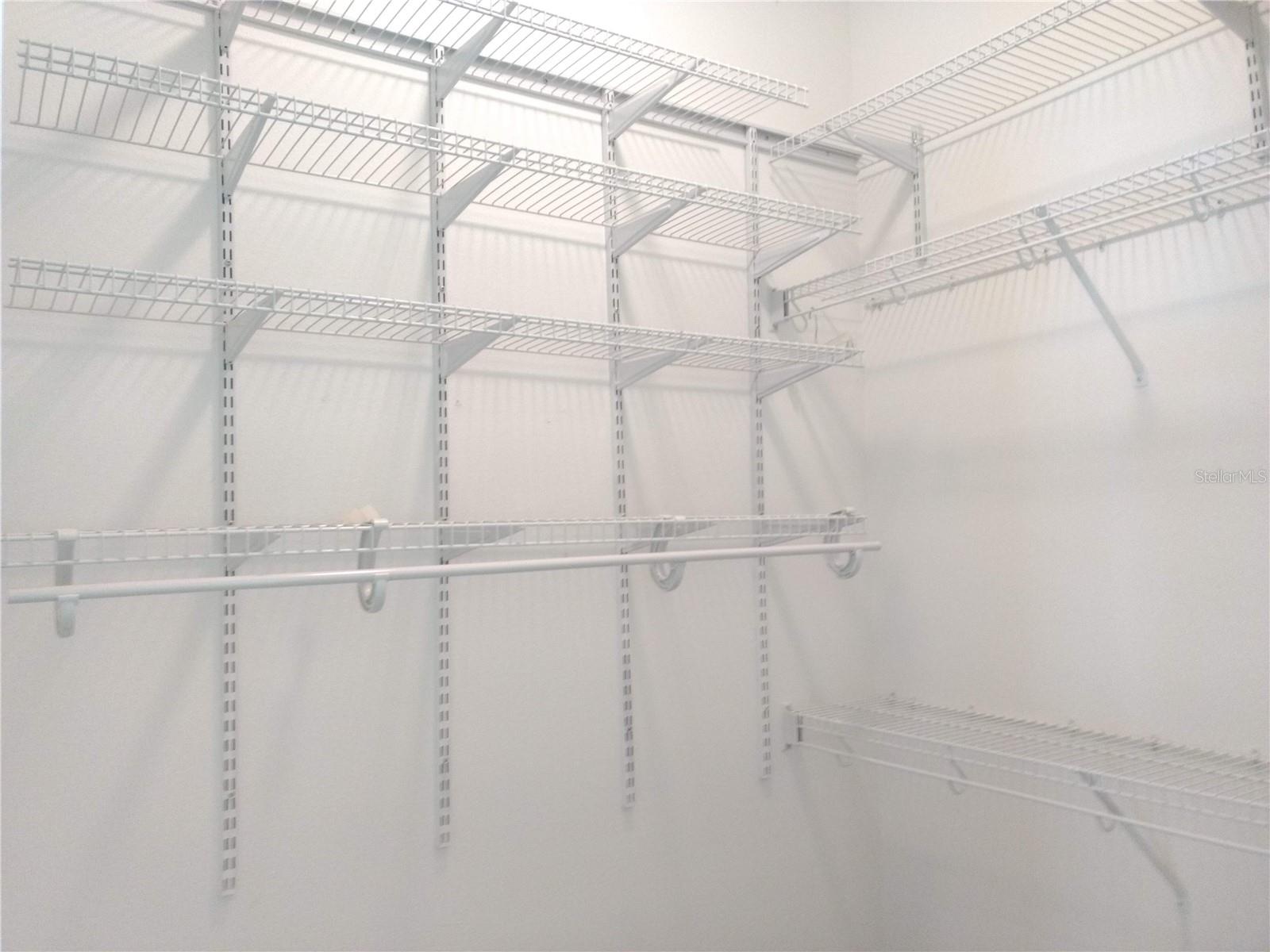 WATERFORD CHASE VILLAGE TR F - Residential Lease