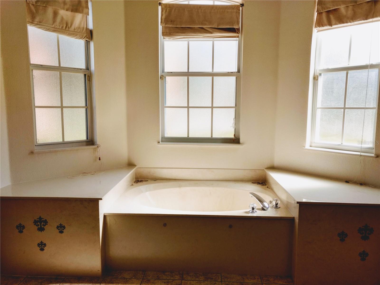 WATERFORD CHASE VILLAGE TR F - Residential Lease