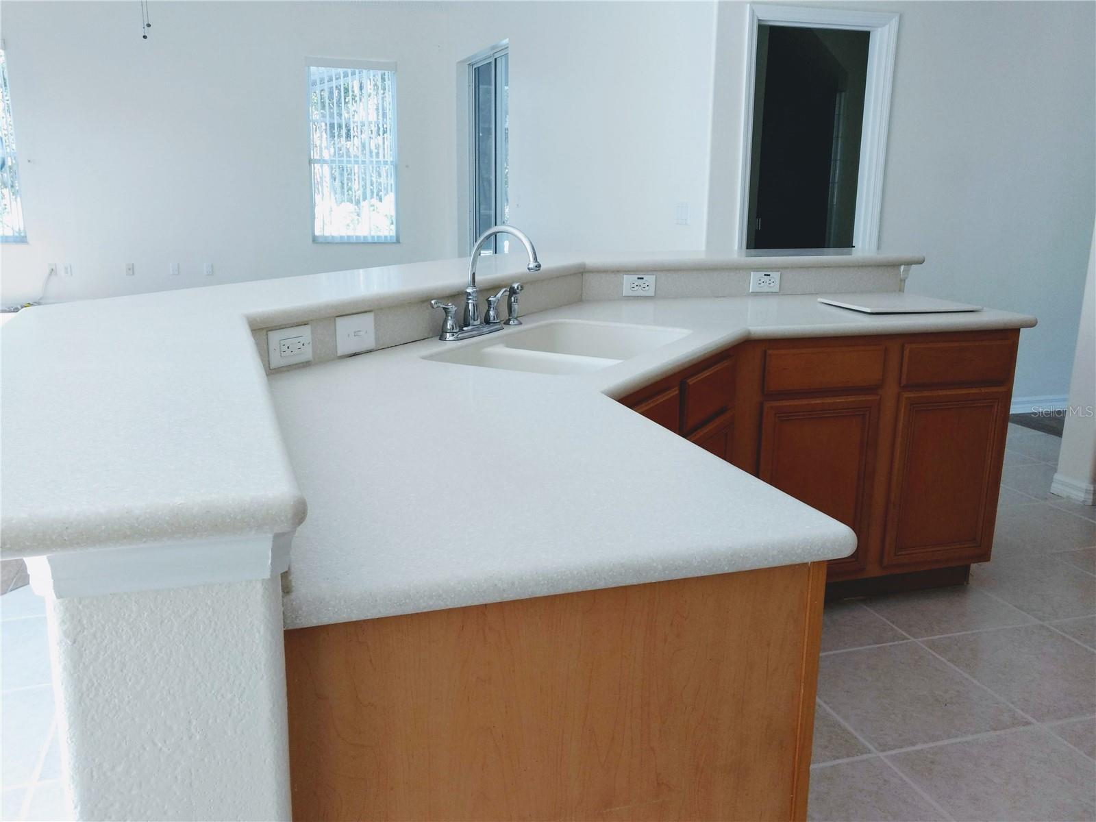 WATERFORD CHASE VILLAGE TR F - Residential Lease