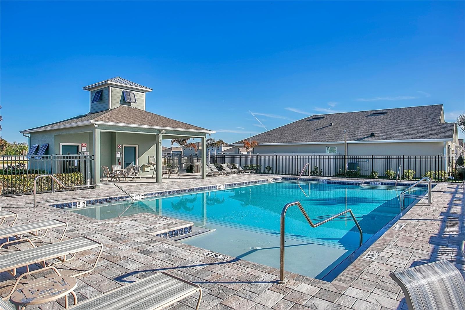 EASTGROVE - Residential