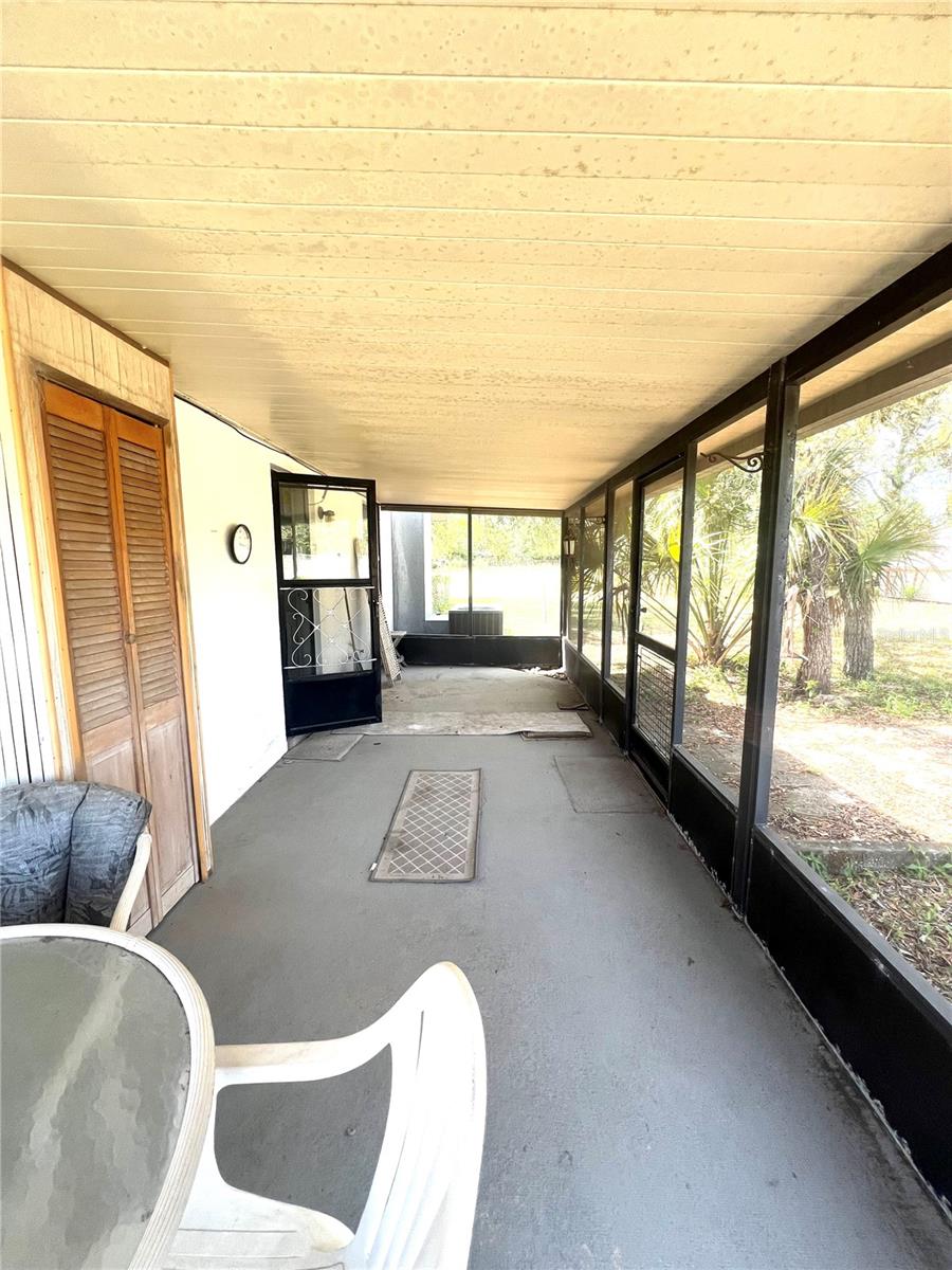 STENHOLM ENTERPRISES UNREC - Residential Lease