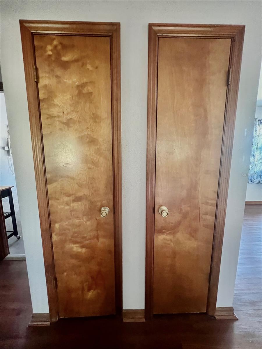 STENHOLM ENTERPRISES UNREC - Residential Lease