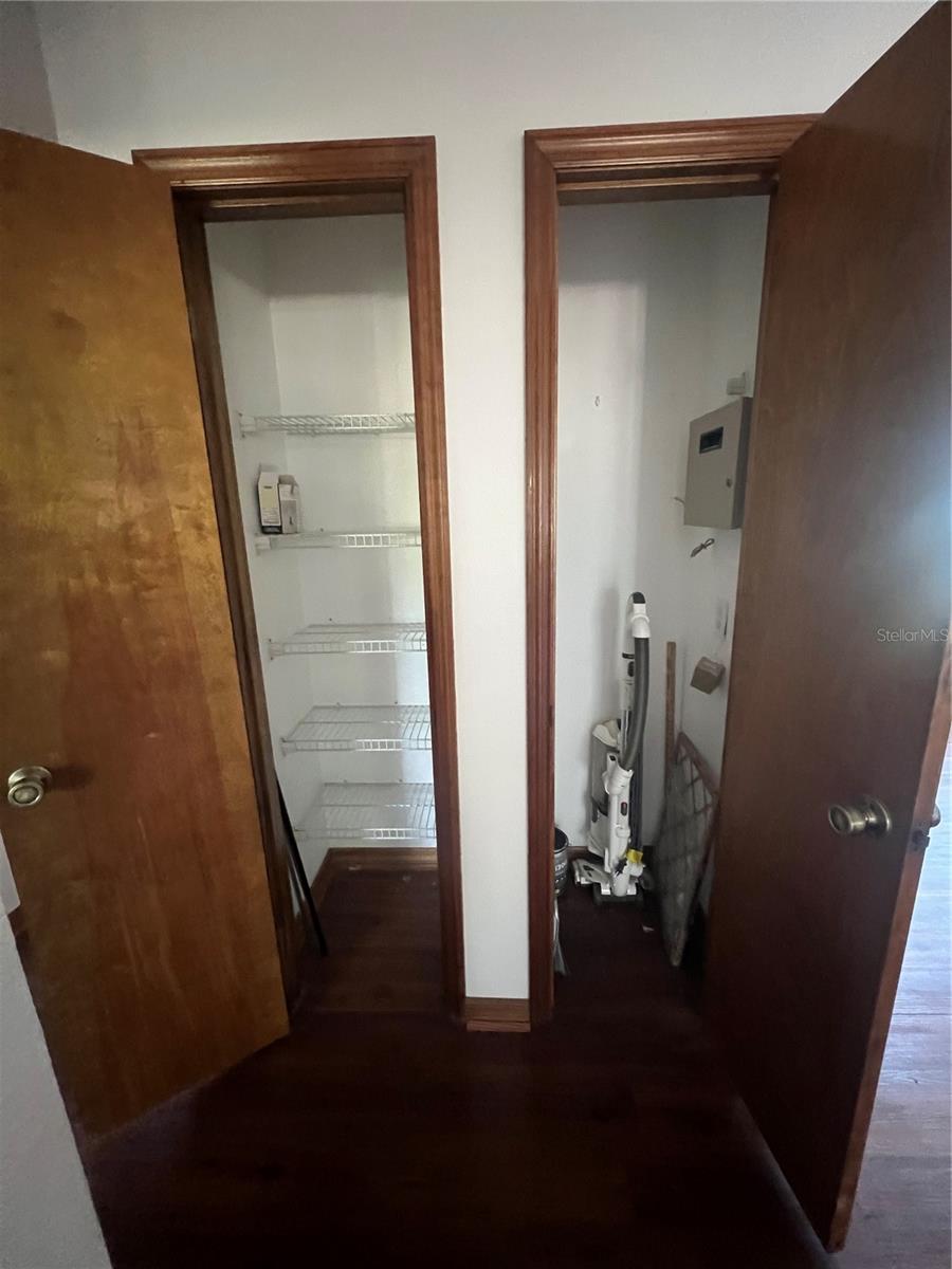 STENHOLM ENTERPRISES UNREC - Residential Lease