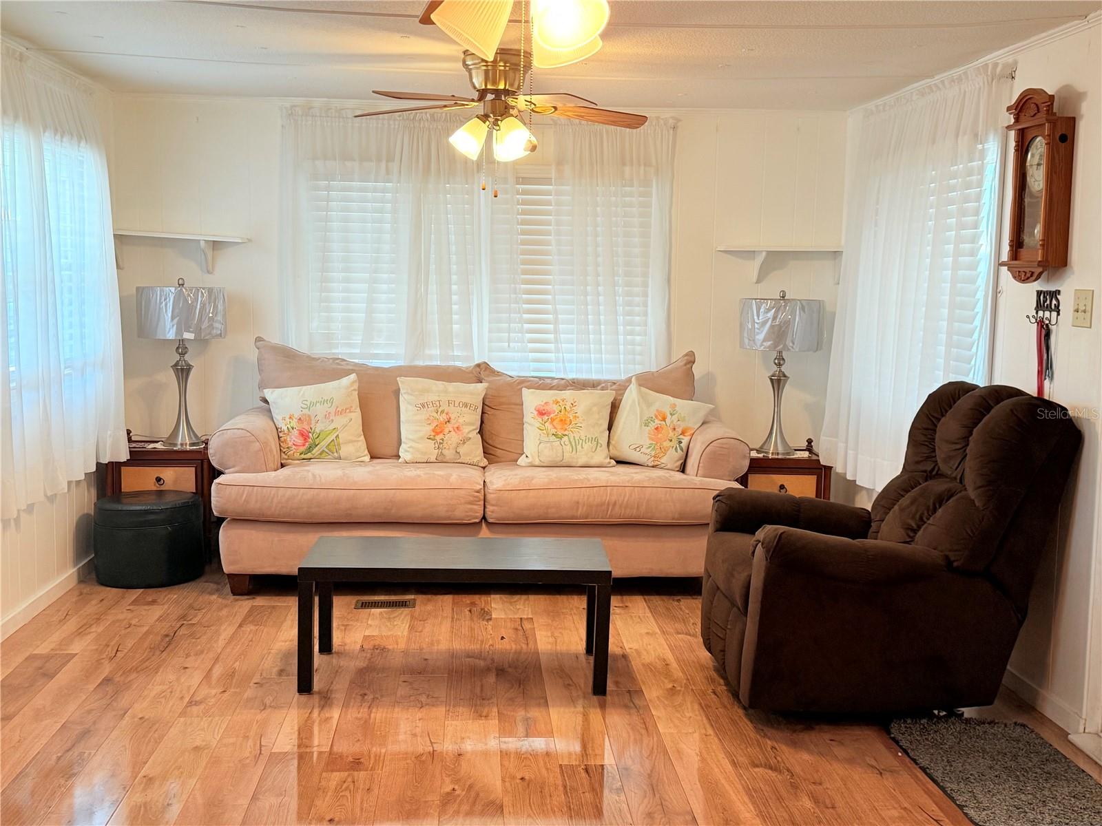 SLEEPY HOLLOW MOBILE ESTATES - Residential