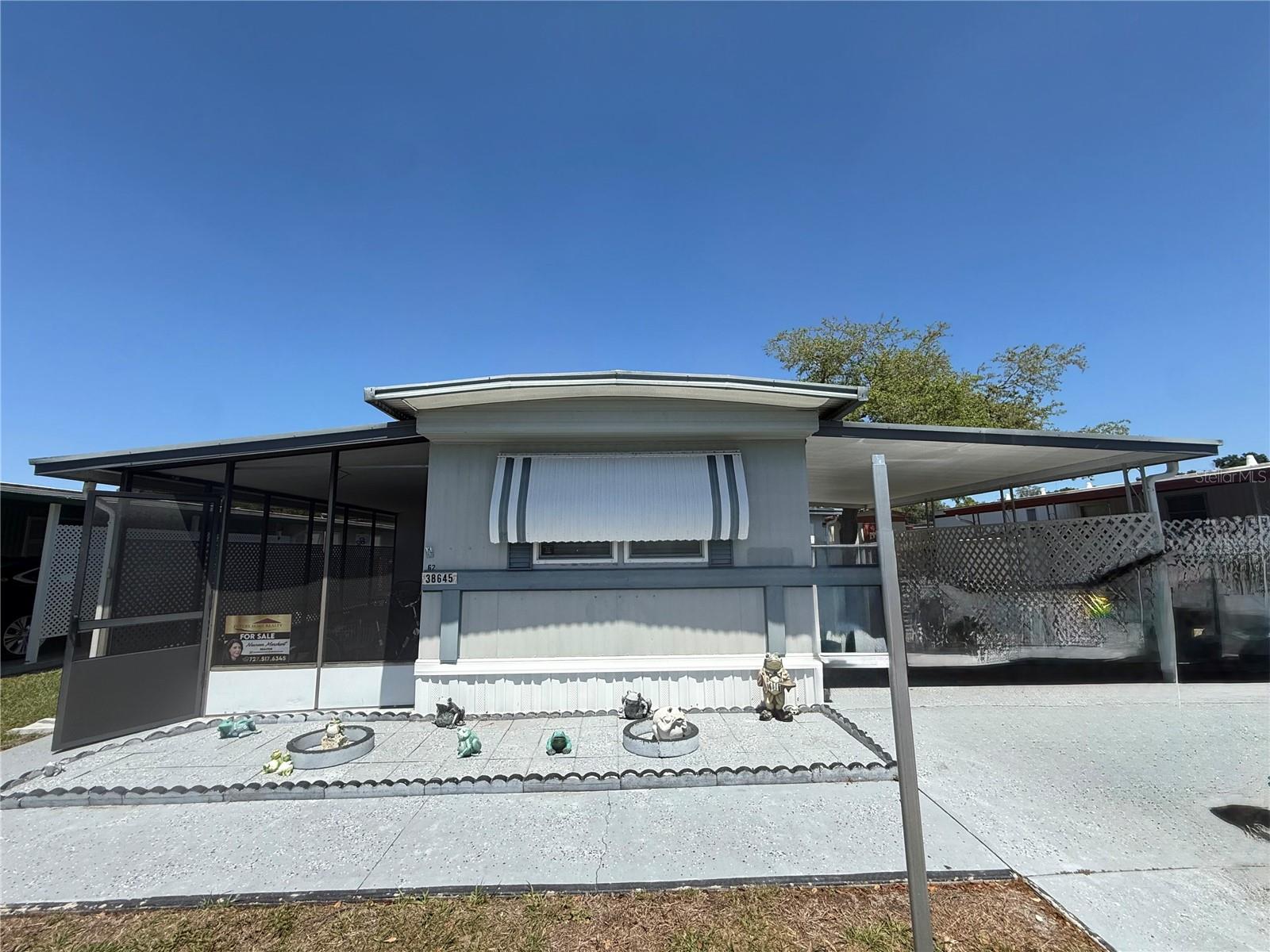 SLEEPY HOLLOW MOBILE ESTATES - Residential