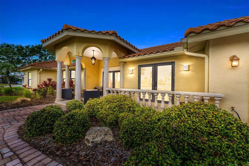 Photo of 312 Yacht Harbor Drive, Osprey, FL 34229 (MLS # A4667293)