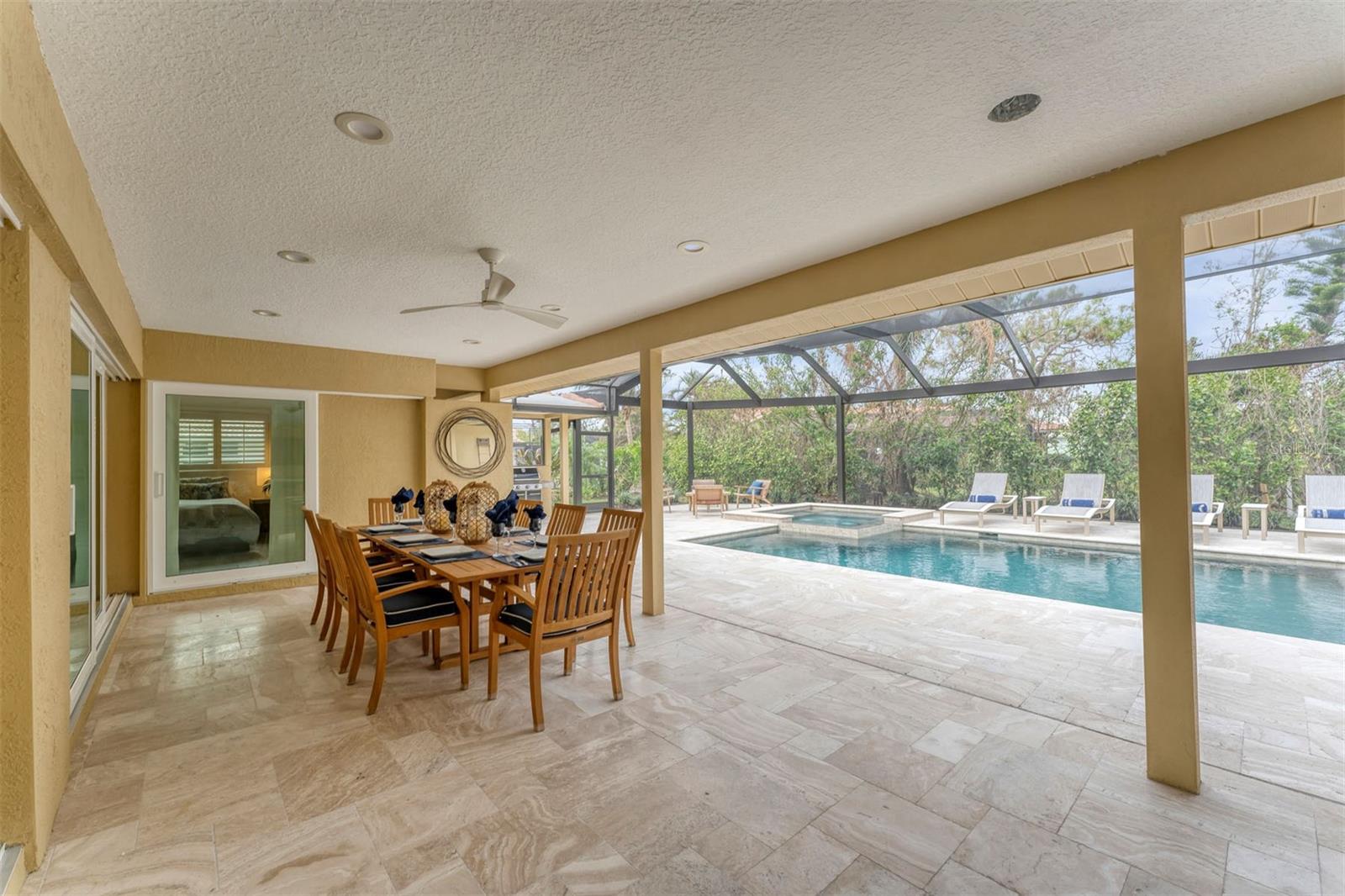 SOUTHBAY YACHT & RACQUET CLUB - Residential