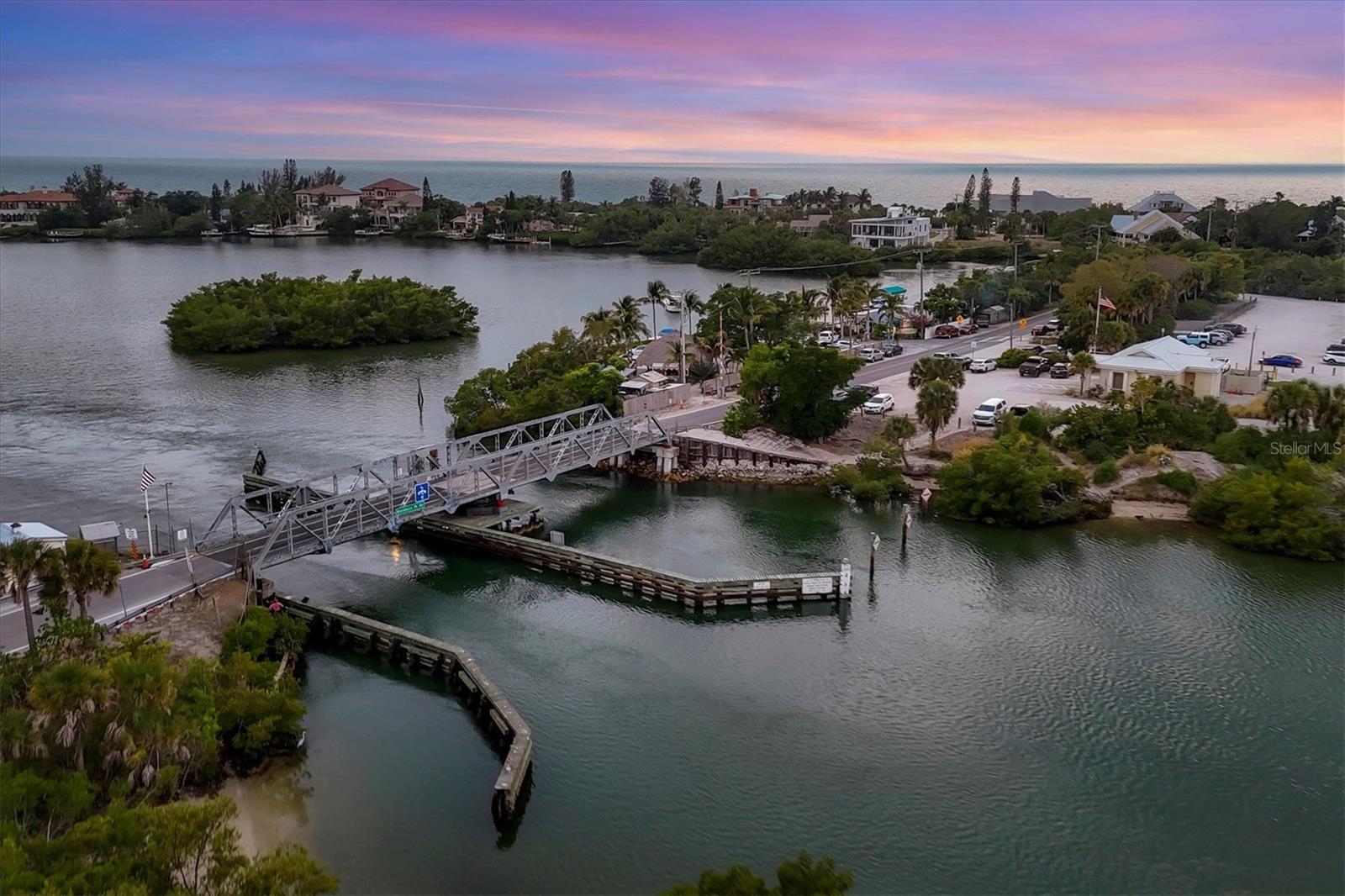 SOUTHBAY YACHT & RACQUET CLUB - Residential