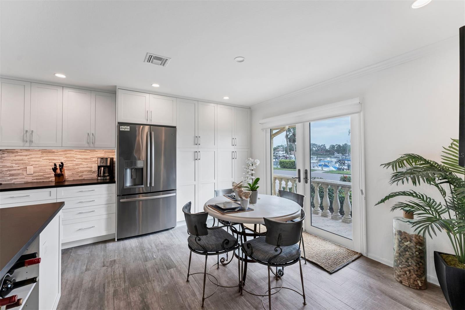 SOUTHBAY YACHT & RACQUET CLUB - Residential