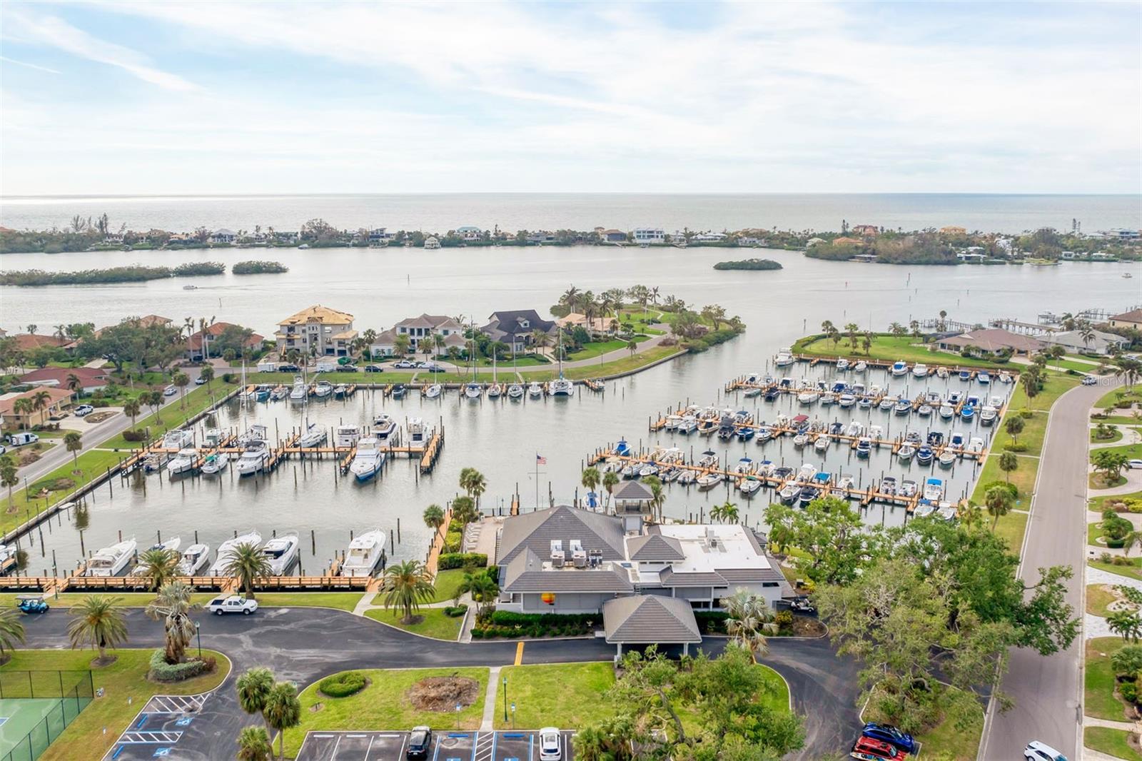 SOUTHBAY YACHT & RACQUET CLUB - Residential