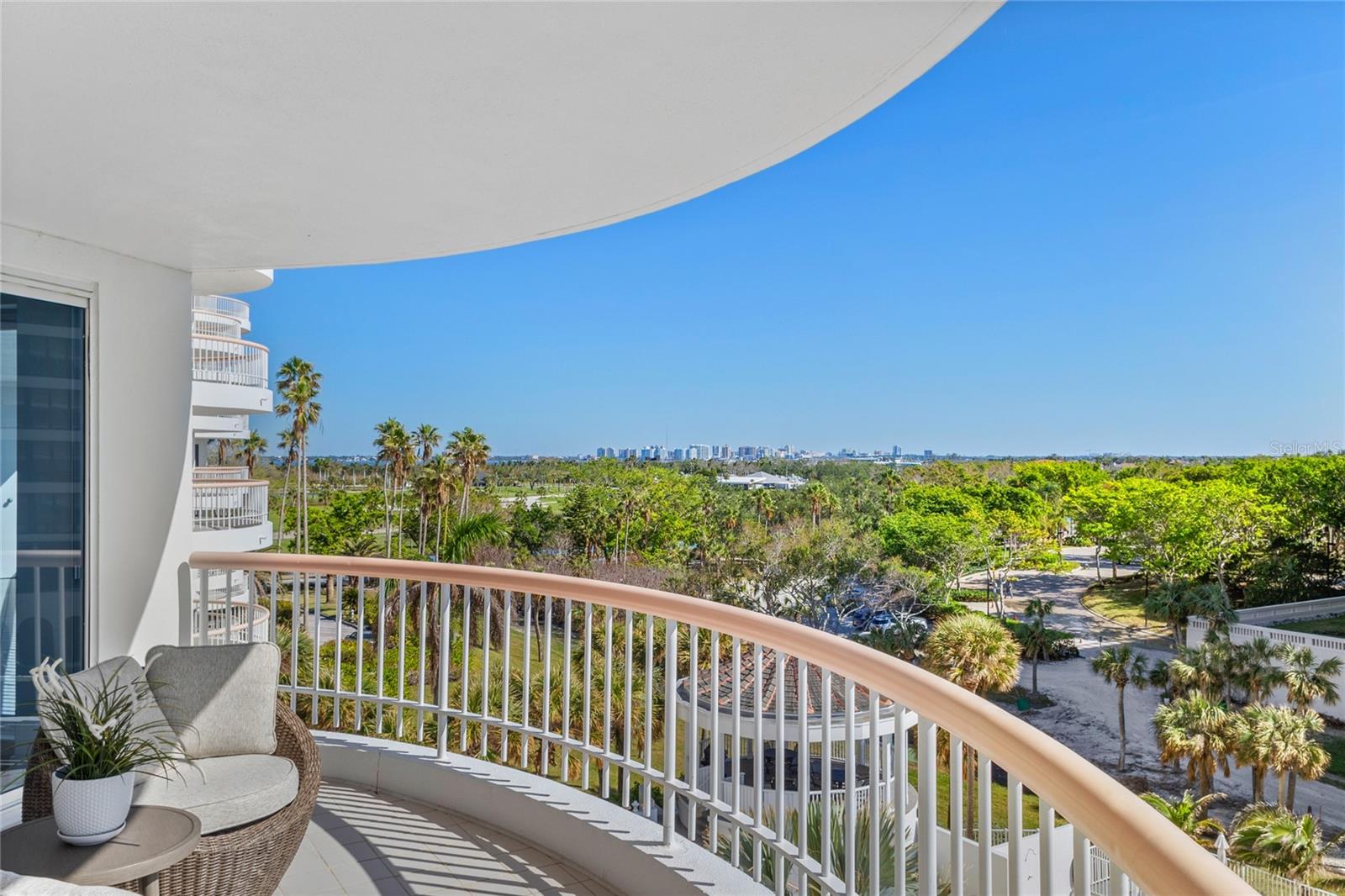 PIERRE - Residential