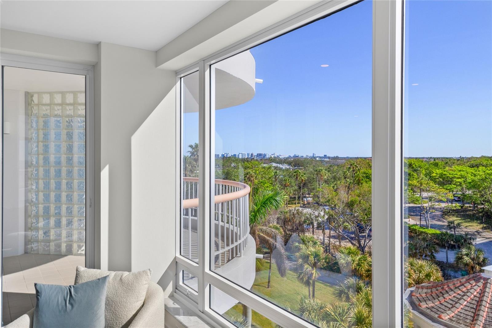 PIERRE - Residential