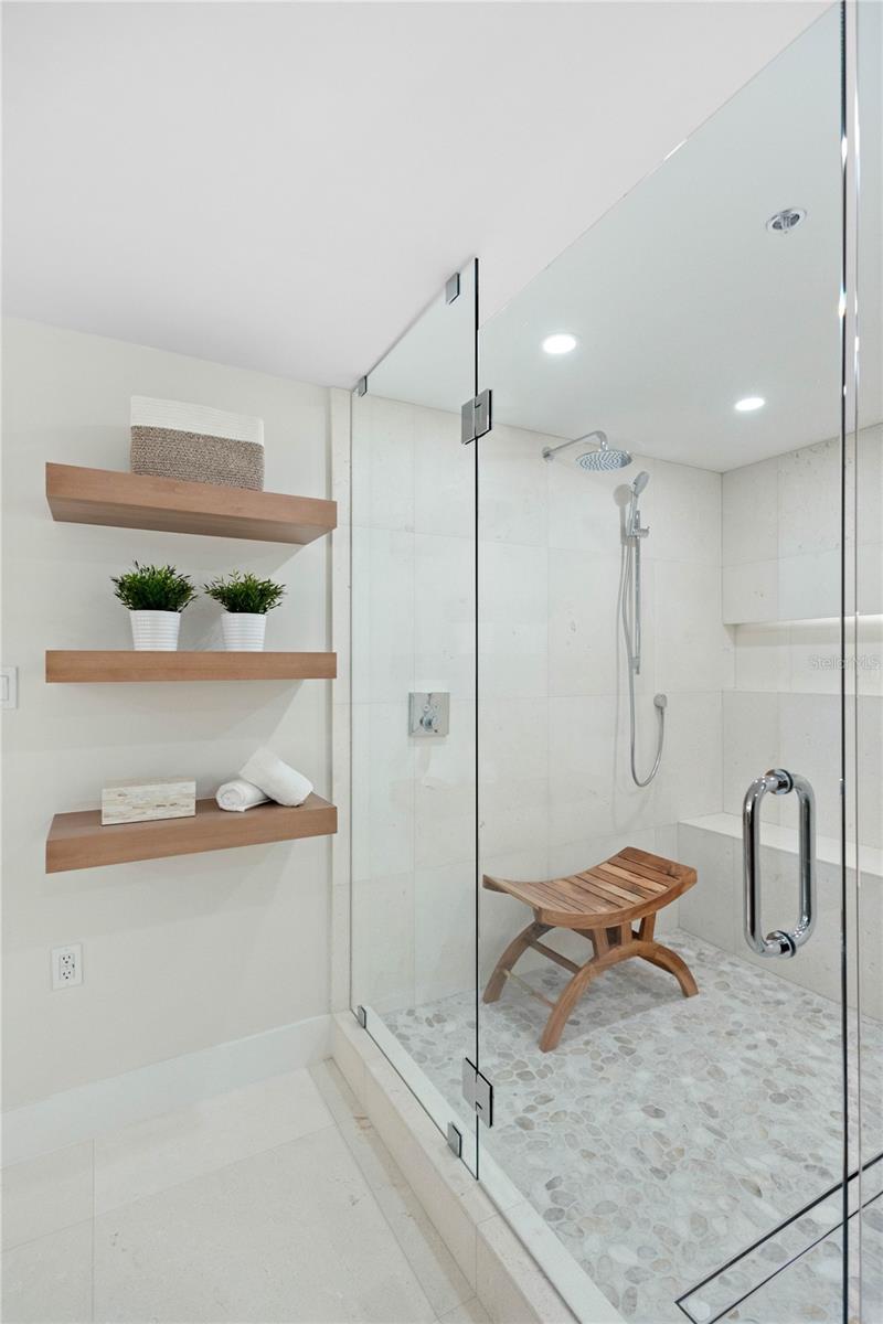 PIERRE - Residential