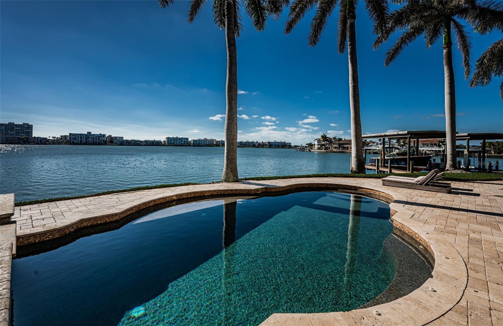 SOUTH CSWY ISLE YACHT CLUB ADD - Residential