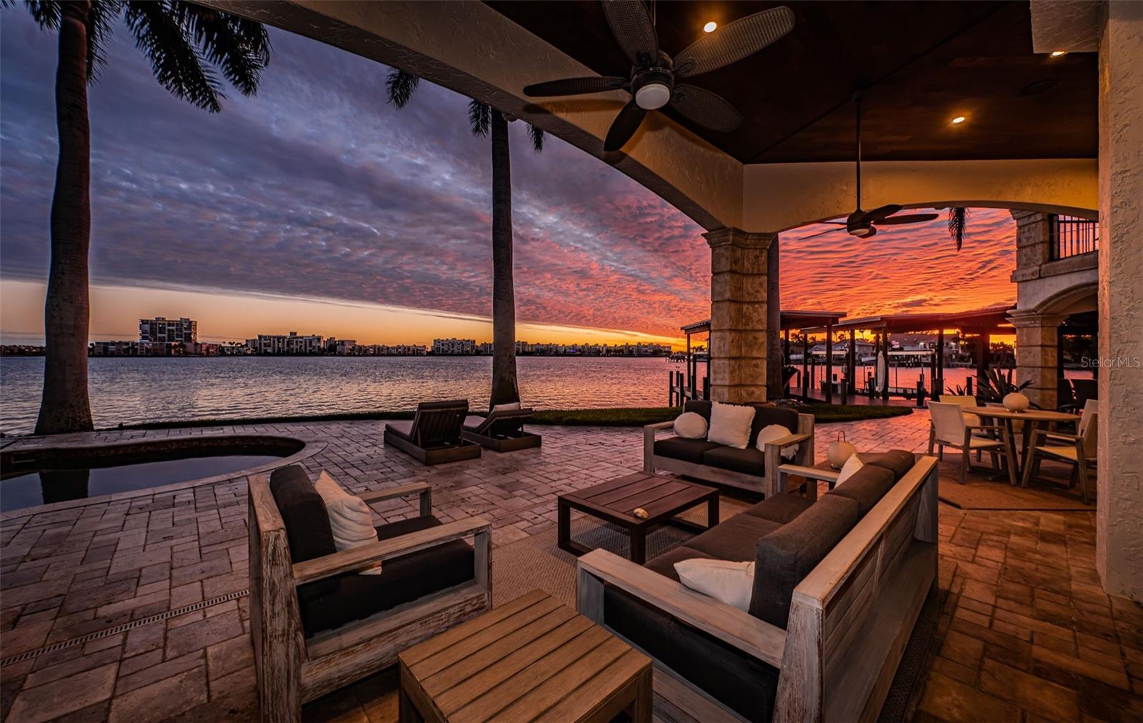 SOUTH CSWY ISLE YACHT CLUB ADD - Residential