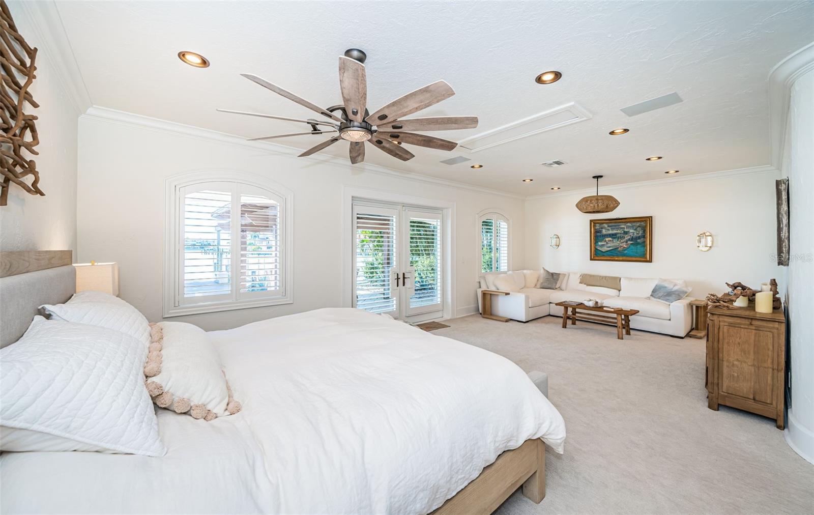 SOUTH CSWY ISLE YACHT CLUB ADD - Residential