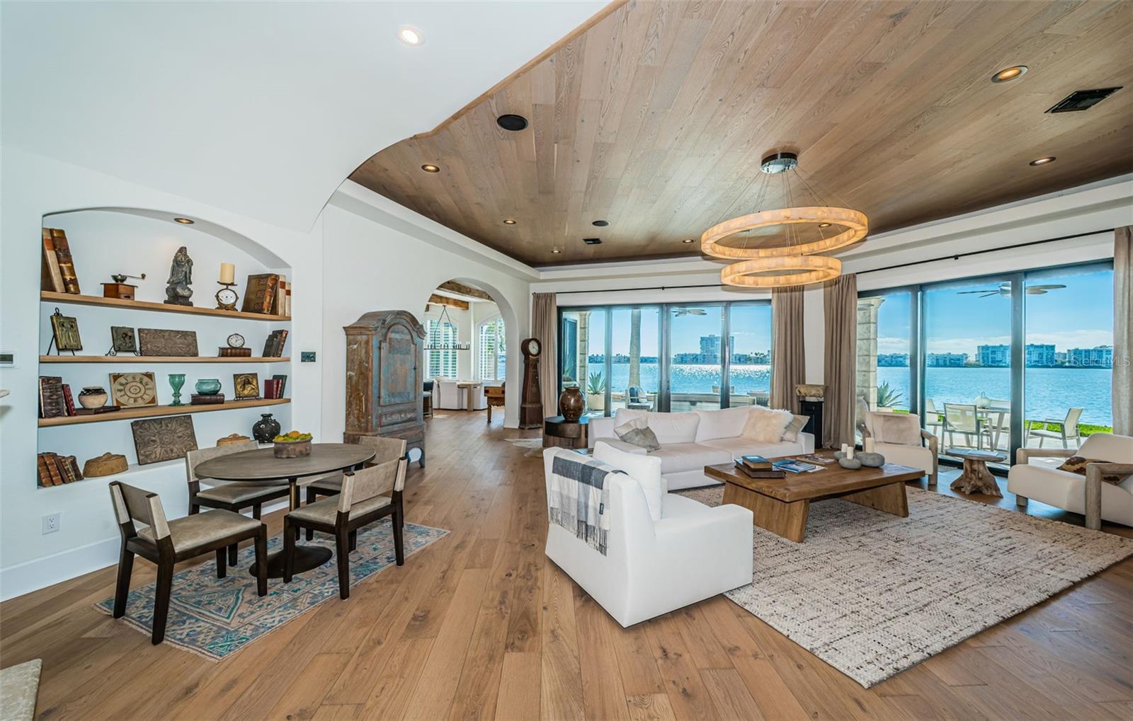 SOUTH CSWY ISLE YACHT CLUB ADD - Residential