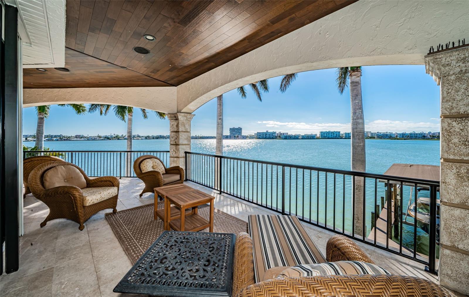 SOUTH CSWY ISLE YACHT CLUB ADD - Residential