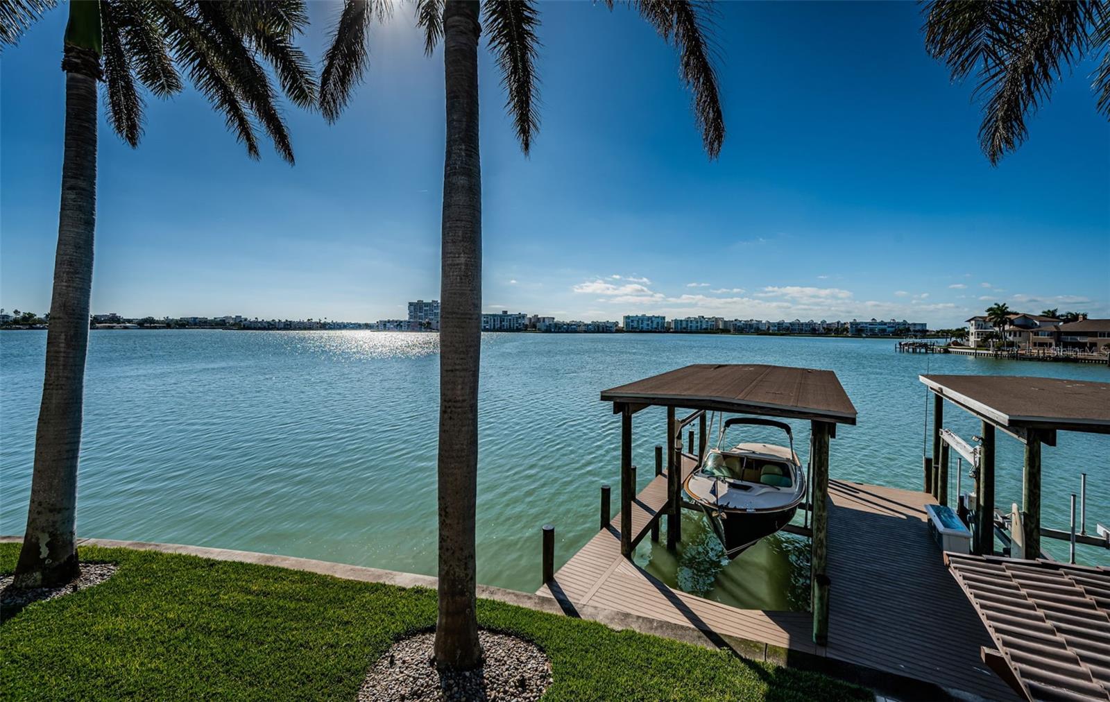 SOUTH CSWY ISLE YACHT CLUB ADD - Residential