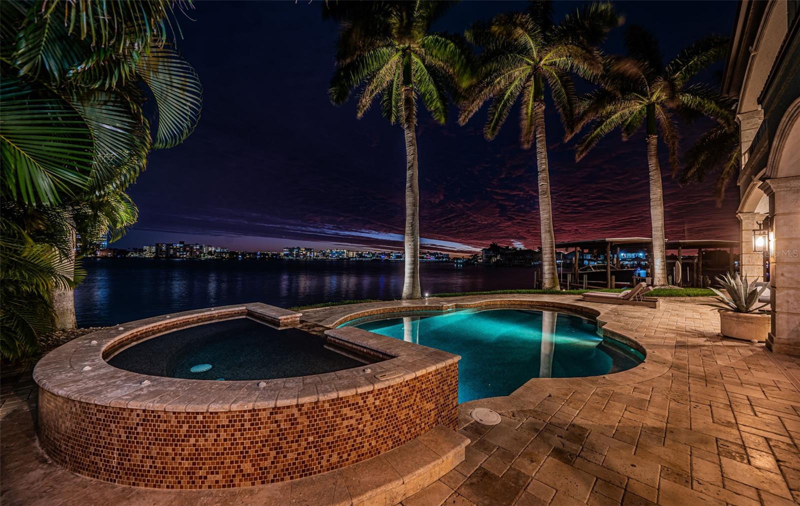 SOUTH CSWY ISLE YACHT CLUB ADD - Residential