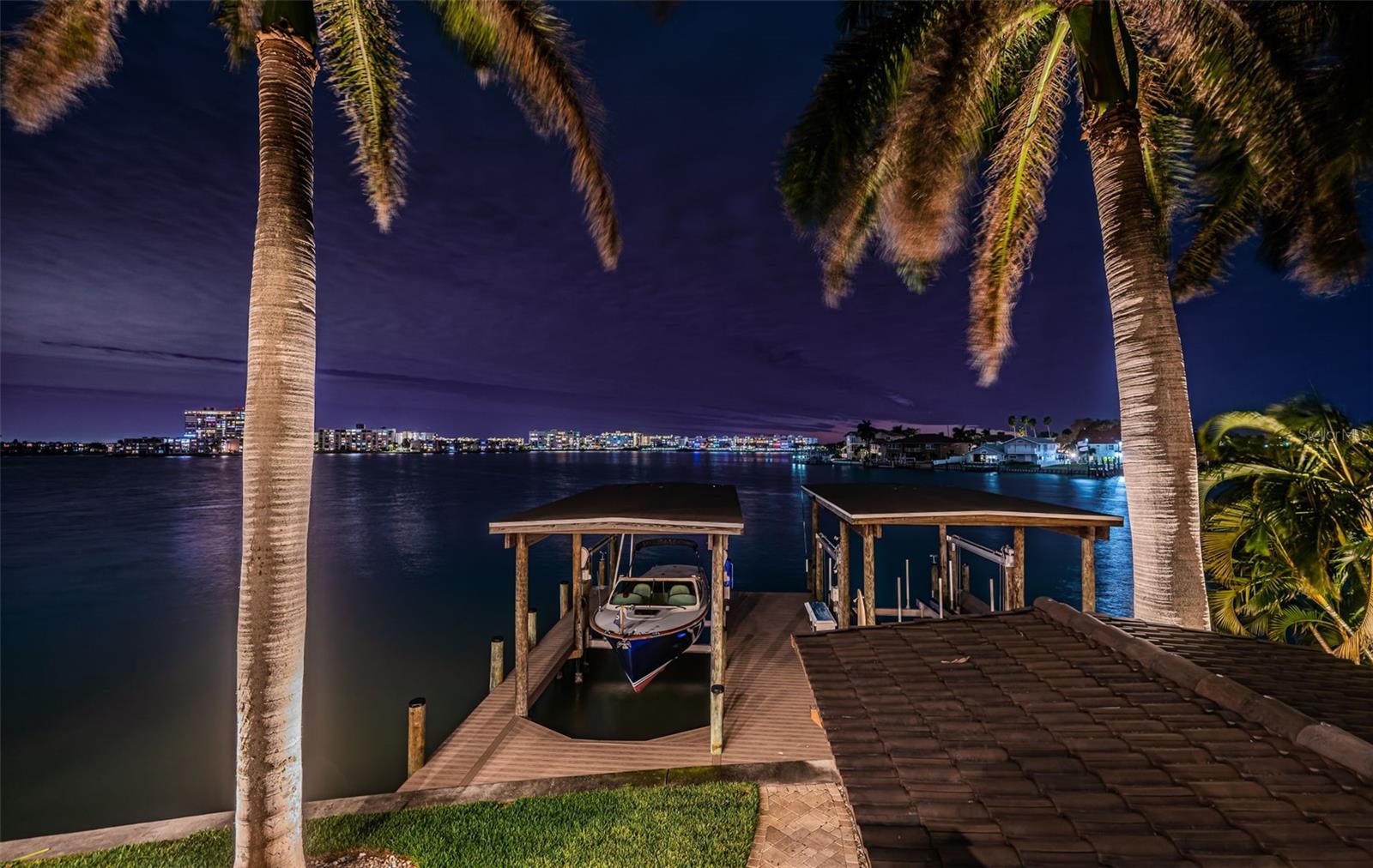 SOUTH CSWY ISLE YACHT CLUB ADD - Residential