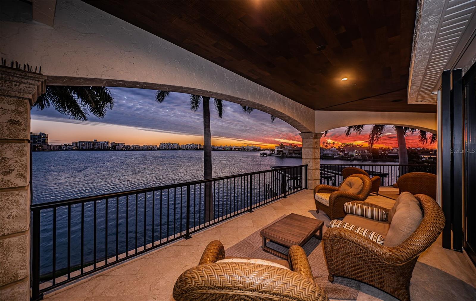 SOUTH CSWY ISLE YACHT CLUB ADD - Residential