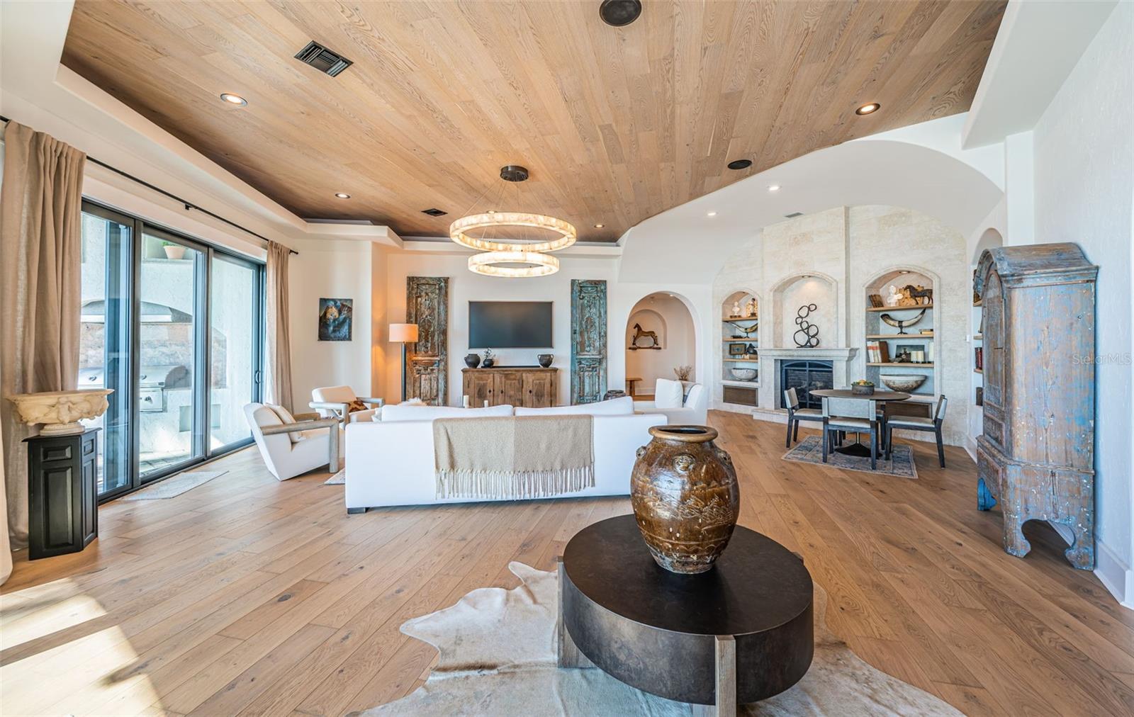 SOUTH CSWY ISLE YACHT CLUB ADD - Residential