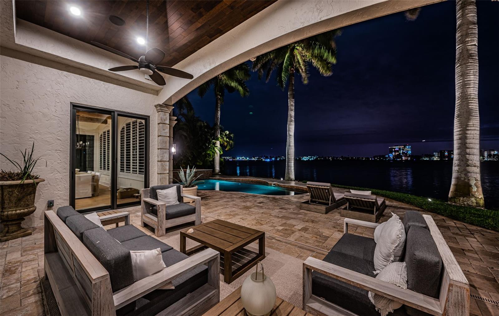 SOUTH CSWY ISLE YACHT CLUB ADD - Residential