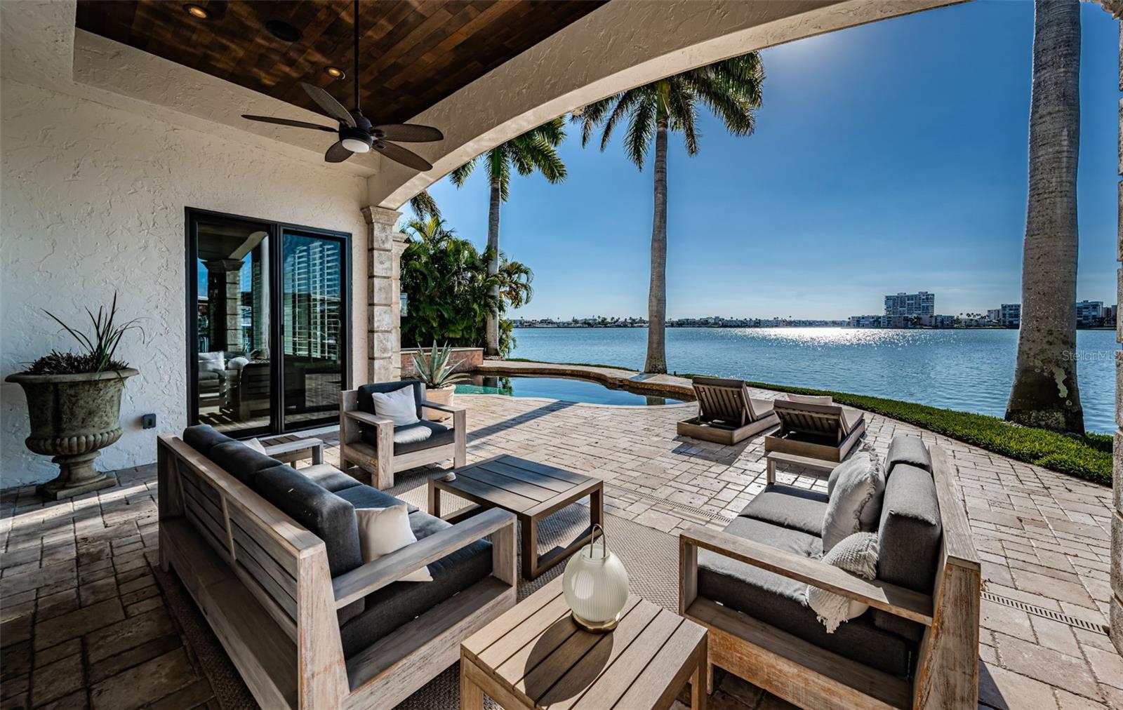 SOUTH CSWY ISLE YACHT CLUB ADD - Residential