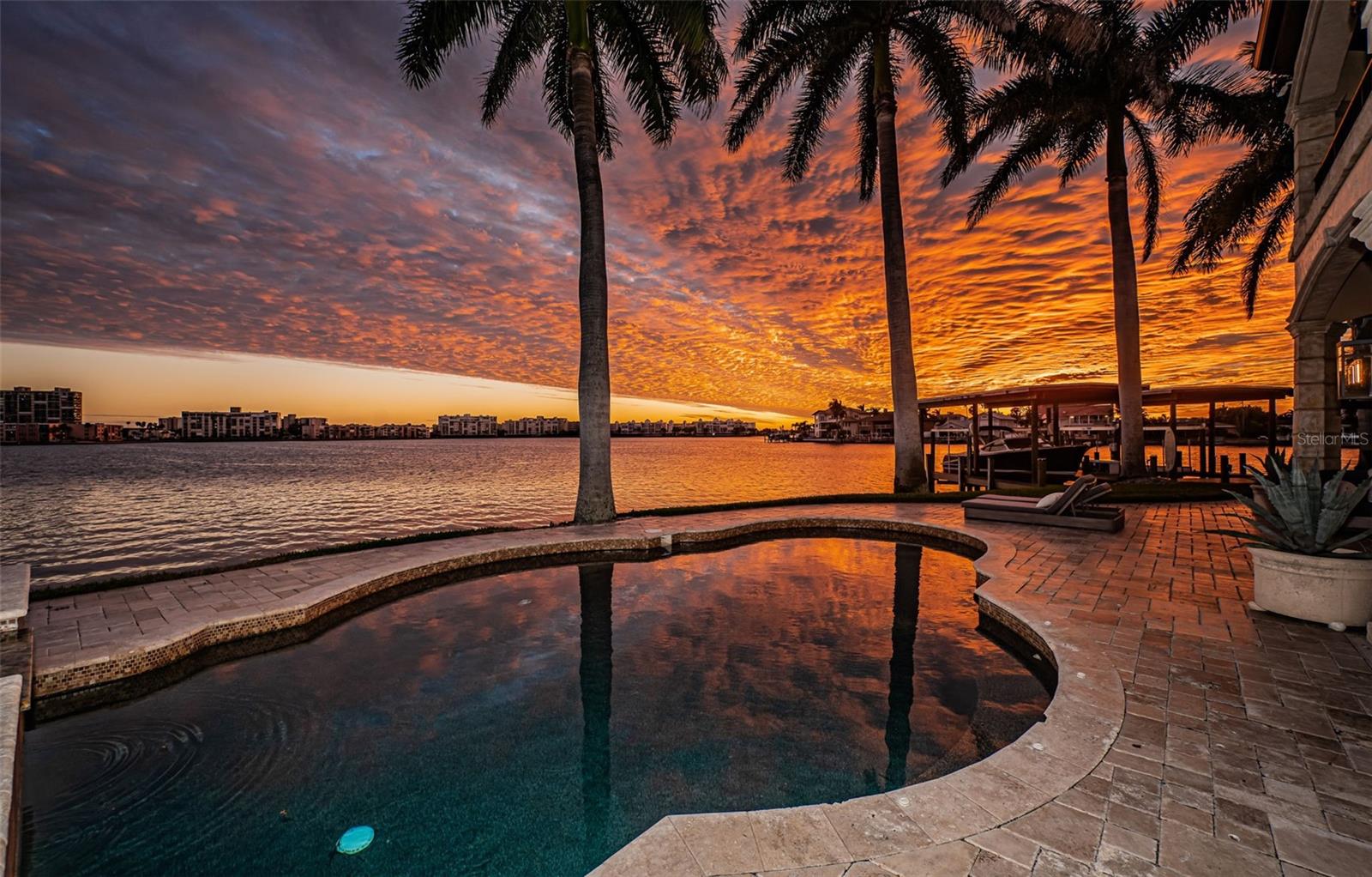 SOUTH CSWY ISLE YACHT CLUB ADD - Residential