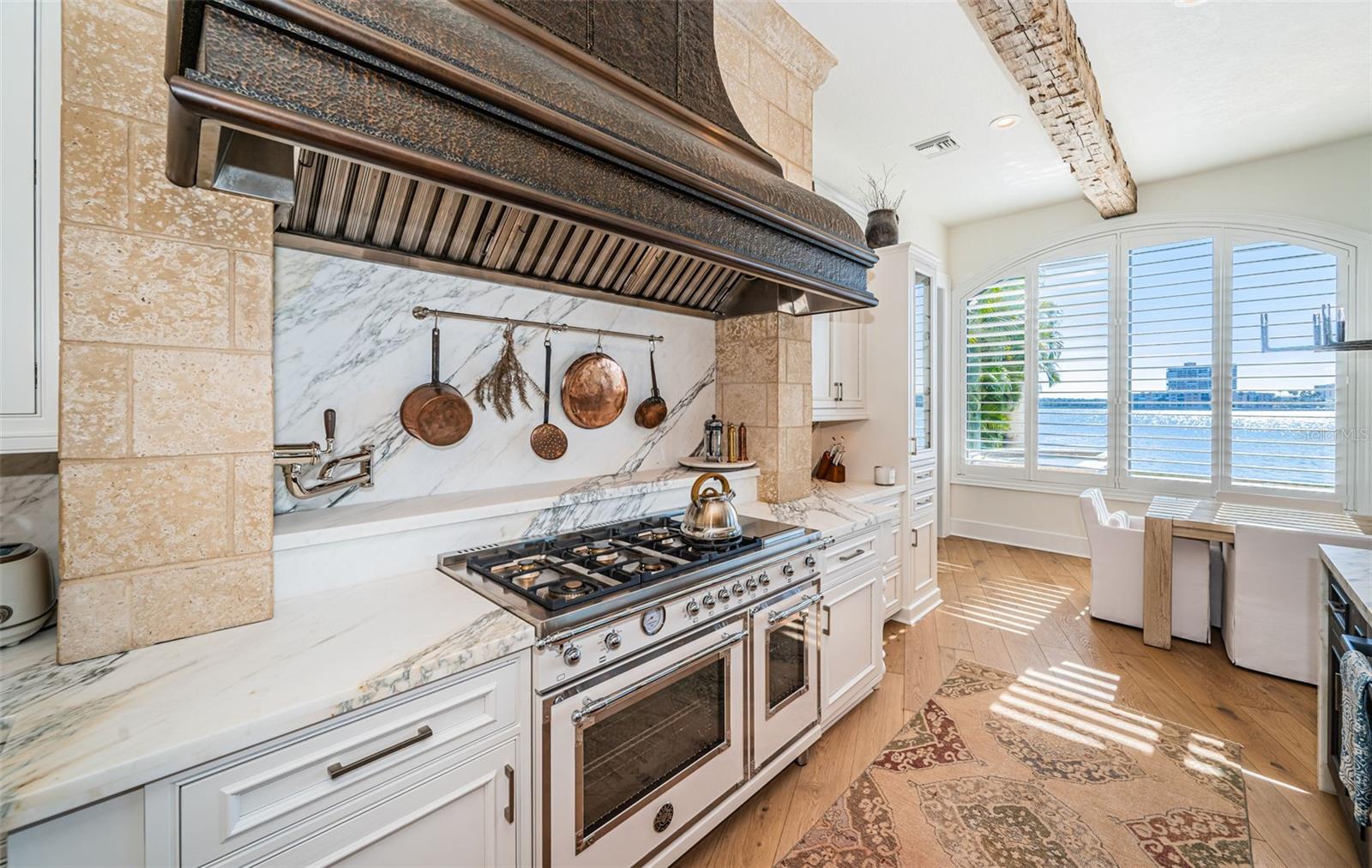 SOUTH CSWY ISLE YACHT CLUB ADD - Residential