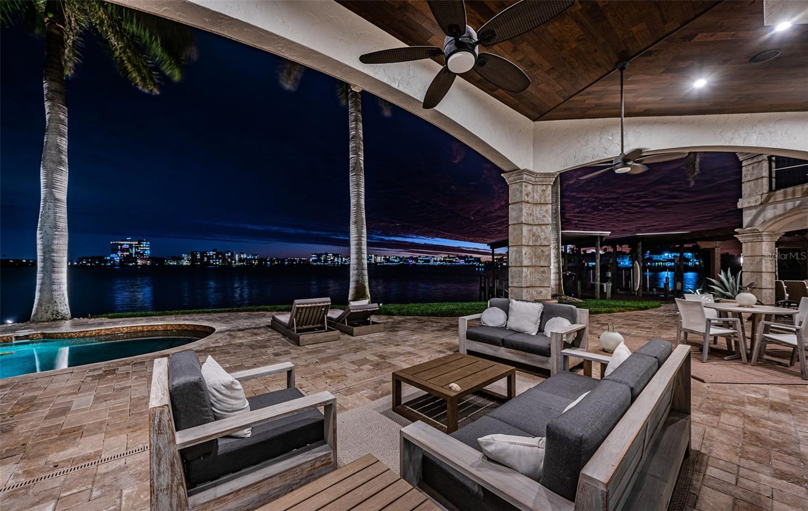 SOUTH CSWY ISLE YACHT CLUB ADD - Residential