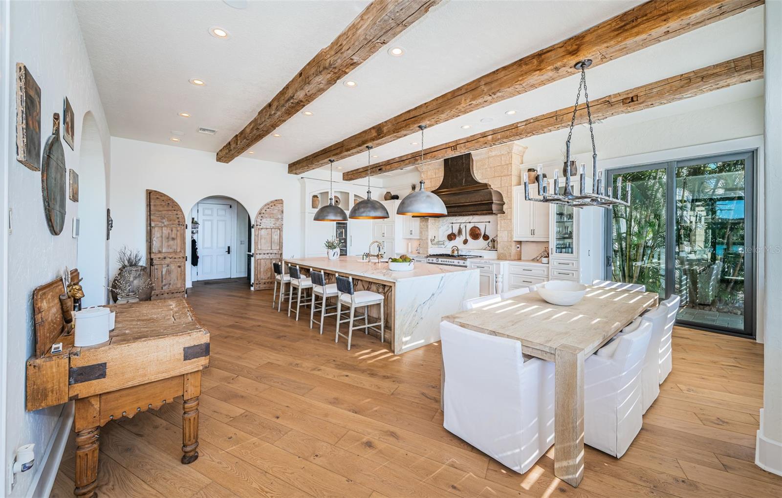 SOUTH CSWY ISLE YACHT CLUB ADD - Residential