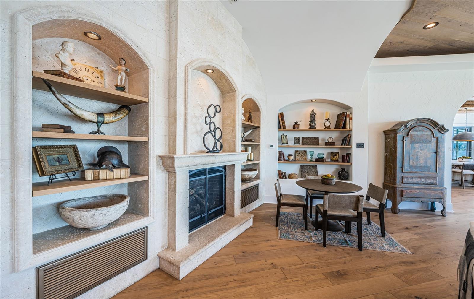 SOUTH CSWY ISLE YACHT CLUB ADD - Residential