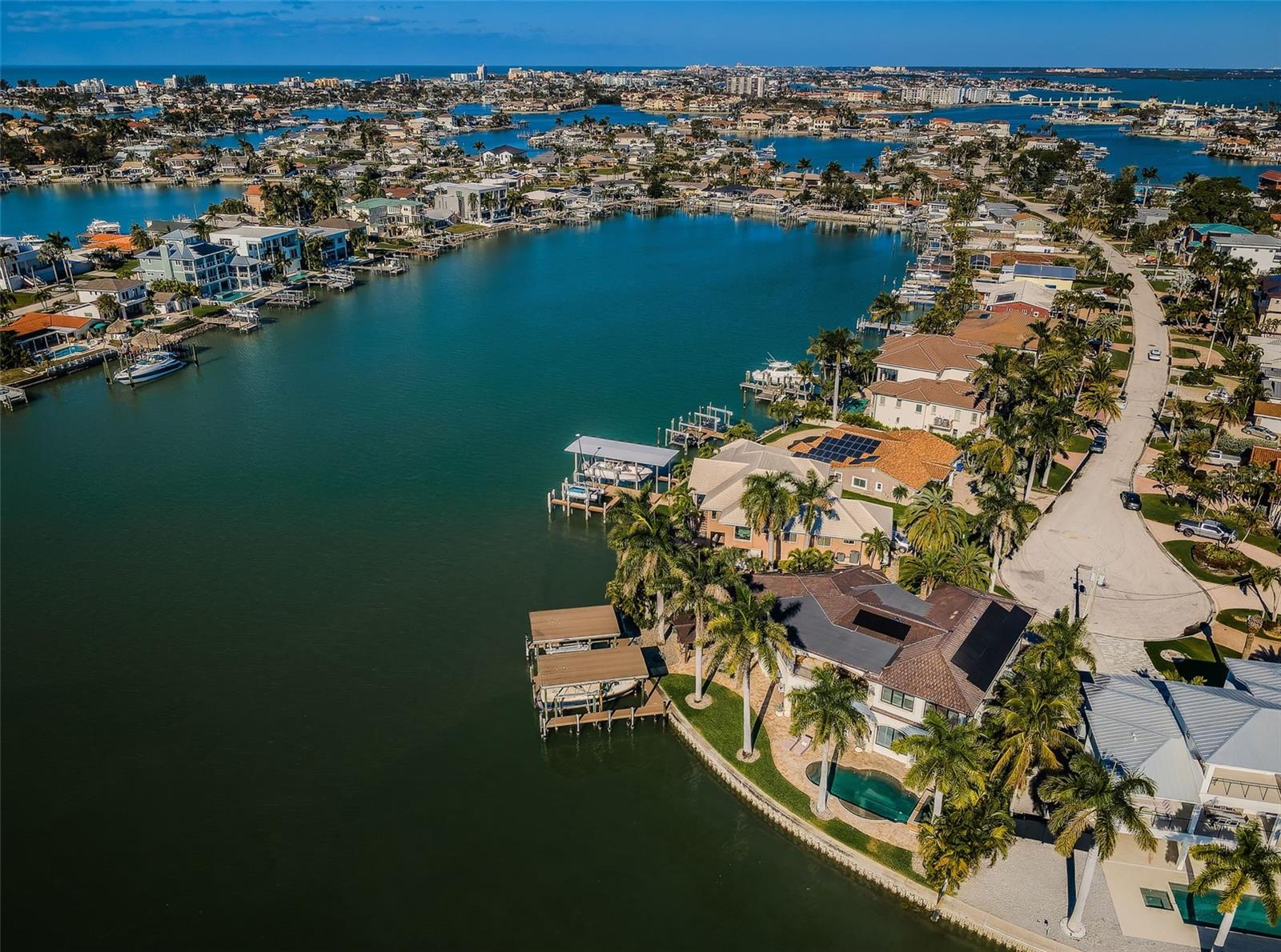 SOUTH CSWY ISLE YACHT CLUB ADD - Residential