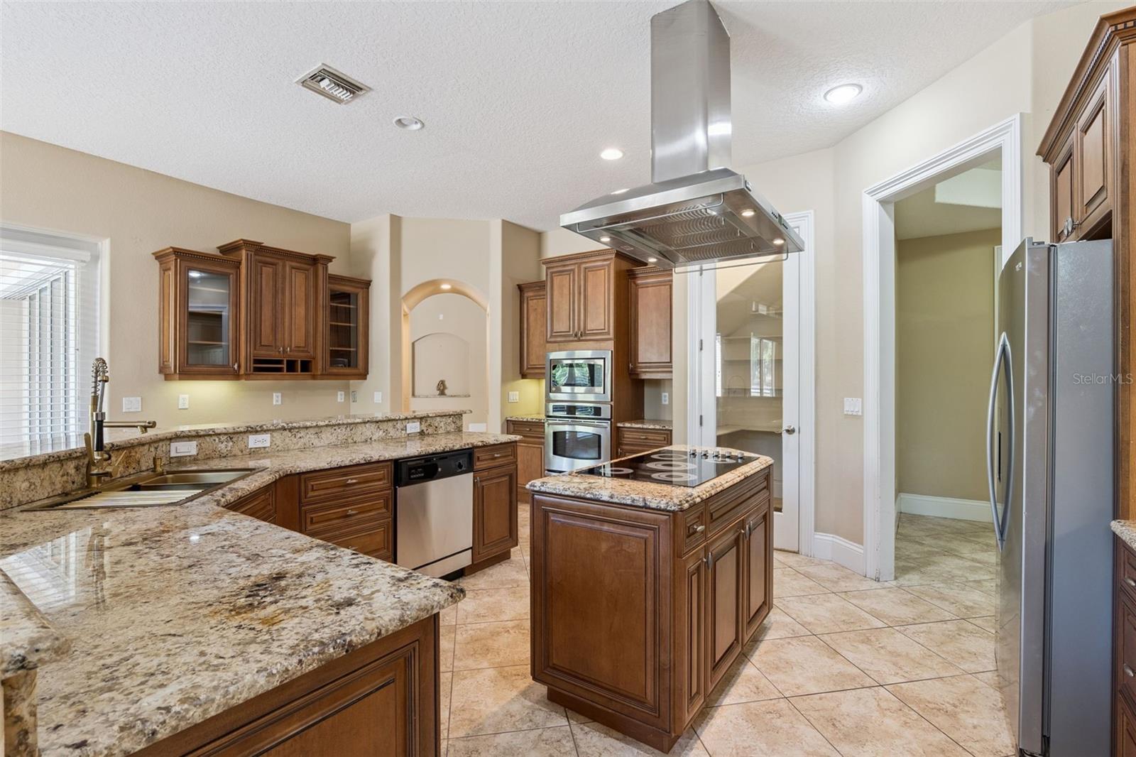 FOXBOROUGH FARMS - Residential