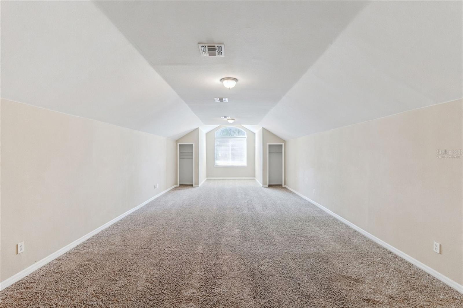 FOXBOROUGH FARMS - Residential