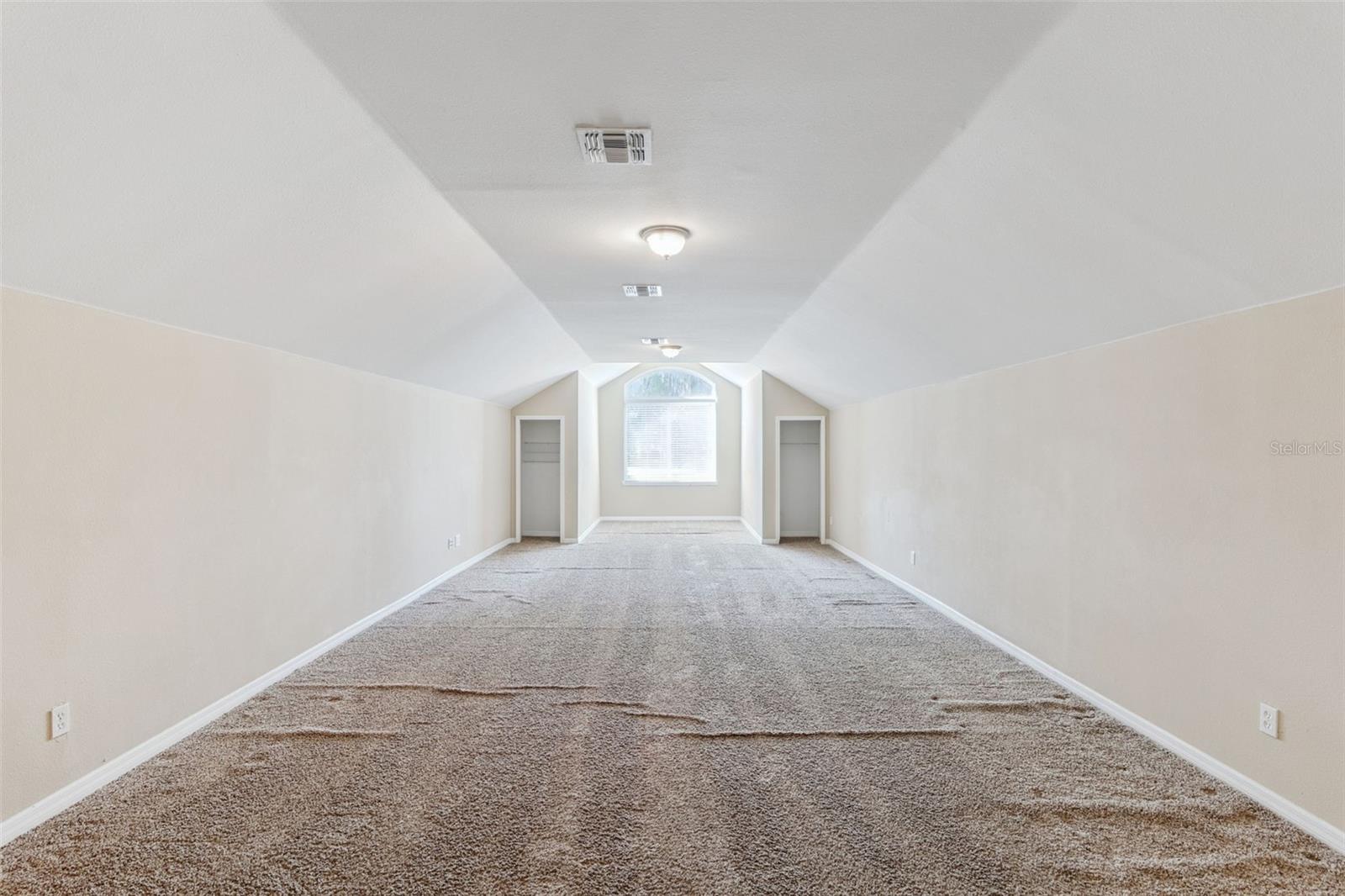 FOXBOROUGH FARMS - Residential